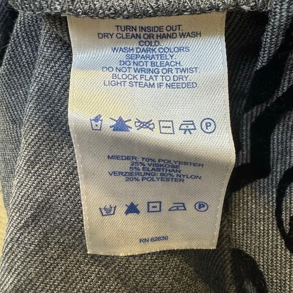 Lands End Size Large Black and Gray Short Sleeve Velvet Flocked Fit Flare Dress - Picture 7 of 7